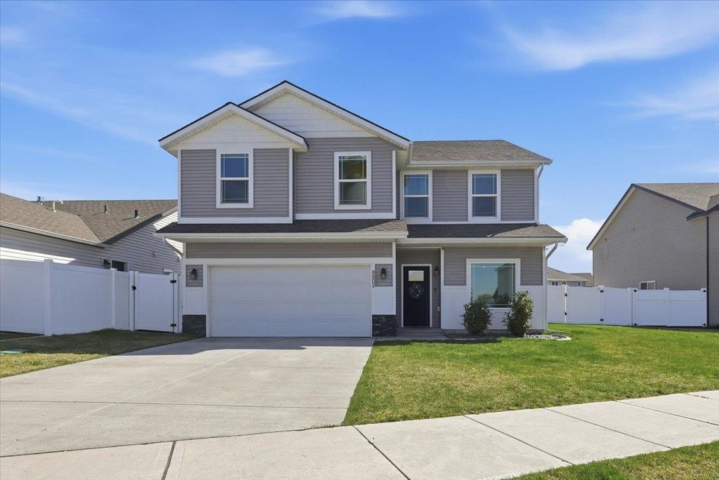 8802 N N CANNON St, Spokane, WA 99208