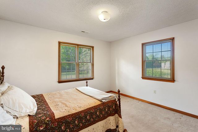 1659 CRAB RUN RD, Mathias, WV 26812