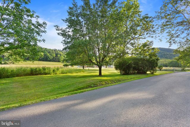 1659 CRAB RUN RD, Mathias, WV 26812