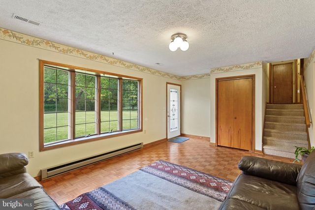 1659 CRAB RUN RD, Mathias, WV 26812