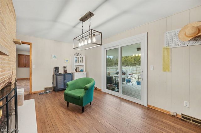 1215 Pleasant Valley Drive NE, Warren, OH 44483