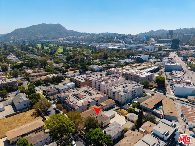 10634 Whipple Street, Toluca Lake, CA 91602