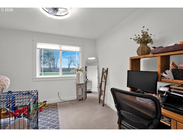 91606 COBURG Rd, Eugene, OR 97408