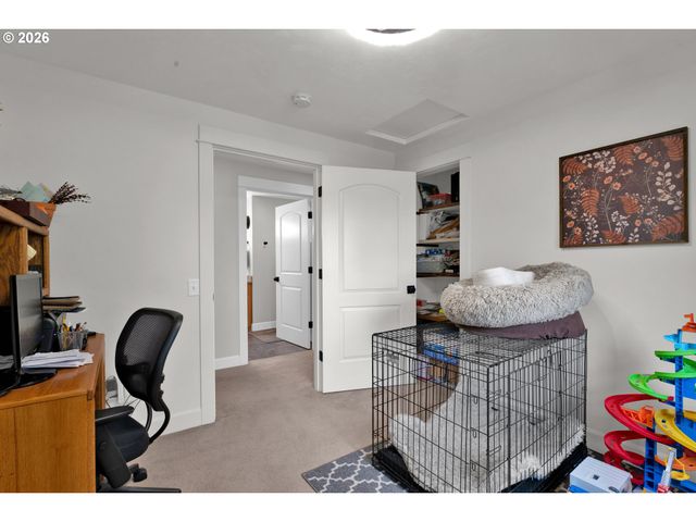 91606 COBURG Rd, Eugene, OR 97408