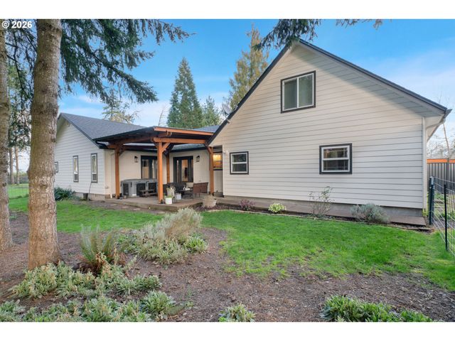 91606 COBURG Rd, Eugene, OR 97408