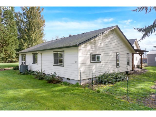 91606 COBURG Rd, Eugene, OR 97408