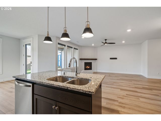 7007 Nw 22ND Ave, Vancouver, WA 98665