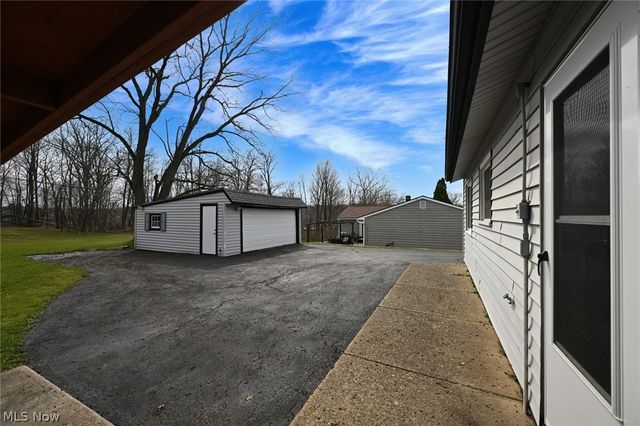 6369 Eldridge Boulevard, Bedford Heights, OH 44146