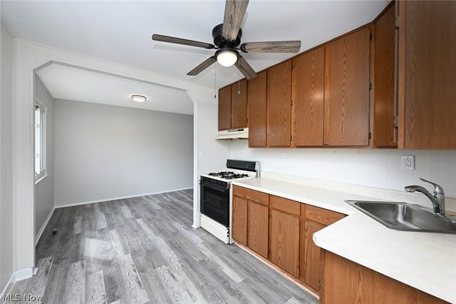 6369 Eldridge Boulevard, Bedford Heights, OH 44146