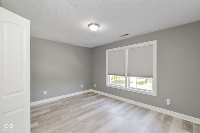 6517 Heritage Hill Drive, Indianapolis, IN 46237