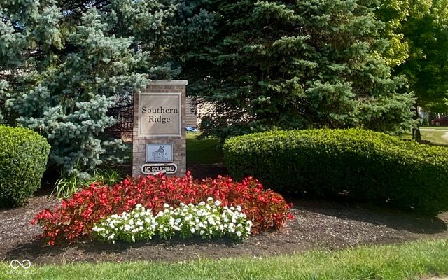 6517 Heritage Hill Drive, Indianapolis, IN 46237