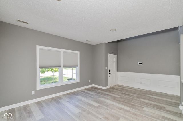 6517 Heritage Hill Drive, Indianapolis, IN 46237