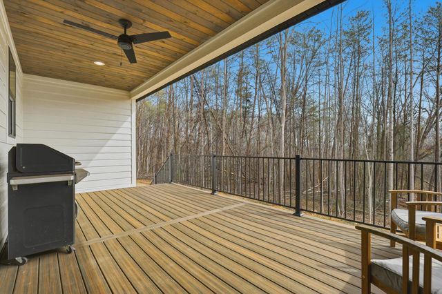 395 Mountainview Road, Landrum, SC 29356