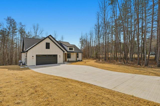 395 Mountainview Road, Landrum, SC 29356