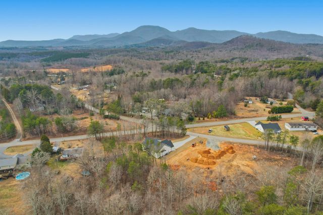 395 Mountainview Road, Landrum, SC 29356