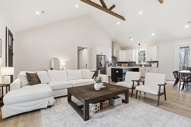 395 Mountainview Road, Landrum, SC 29356