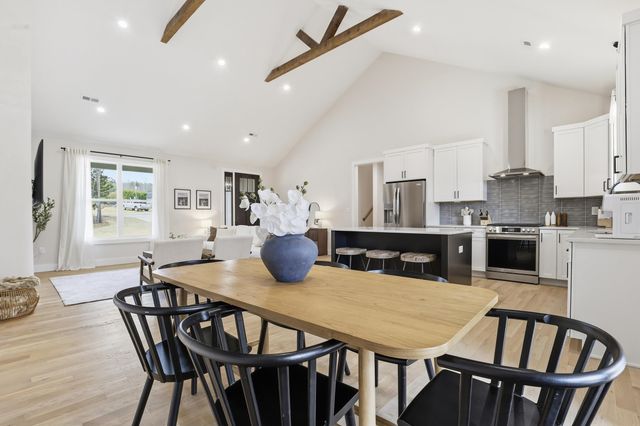 395 Mountainview Road, Landrum, SC 29356