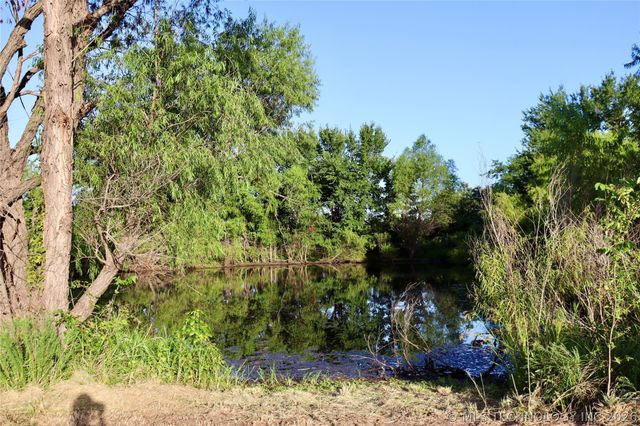 26530 E 710 Road, Wagoner, OK 74467