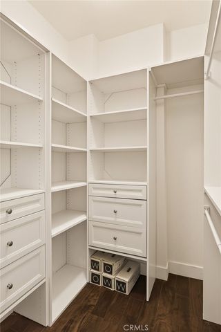 860 S Lucerne 103, Los Angeles, CA 90005