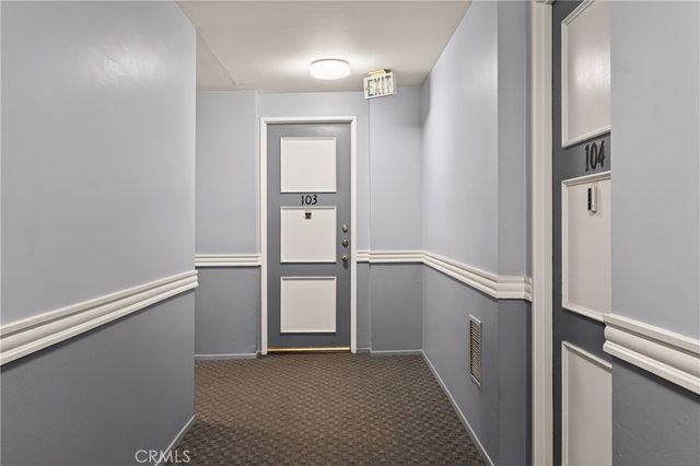 860 S Lucerne 103, Los Angeles, CA 90005