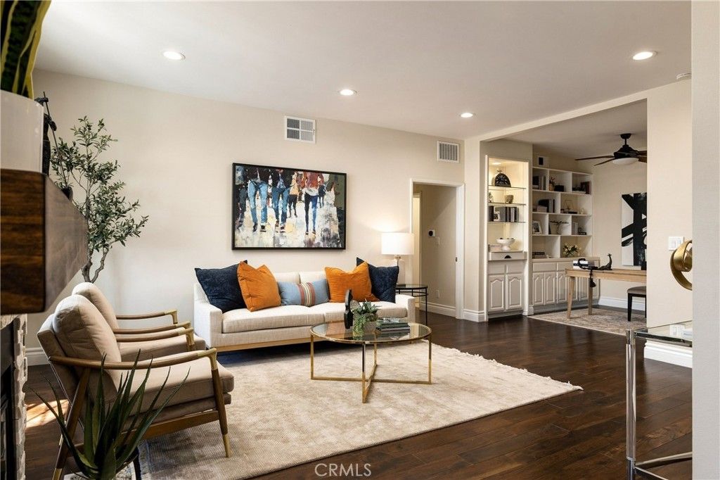 860 S Lucerne 103, Los Angeles, CA 90005 — photo 4