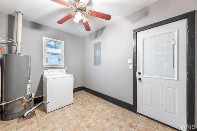 904 N Middle Street, Farmington, MO 63640