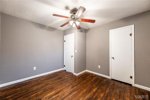 904 N Middle Street, Farmington, MO 63640