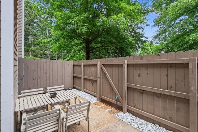 1104 Moorestown Circle, Decatur, GA 30033
