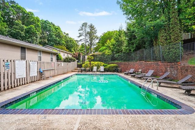 1104 Moorestown Circle, Decatur, GA 30033