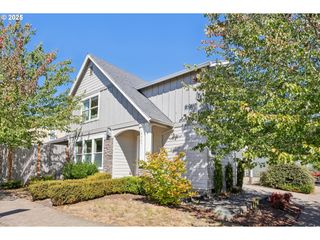 19327 Reddaway Ave, Oregon City, OR 97045