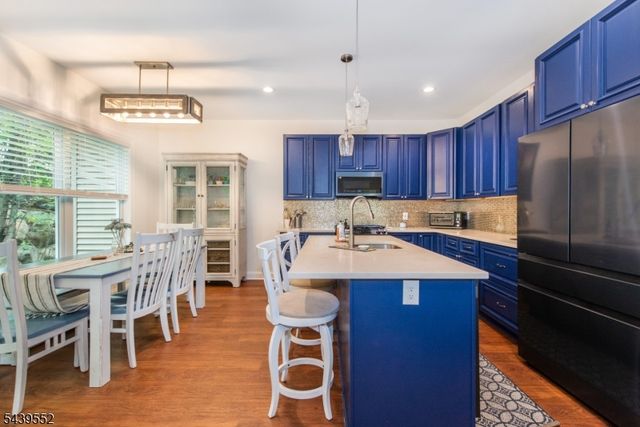 18 Post Oak Ct, Hardyston Twp., NJ 07419