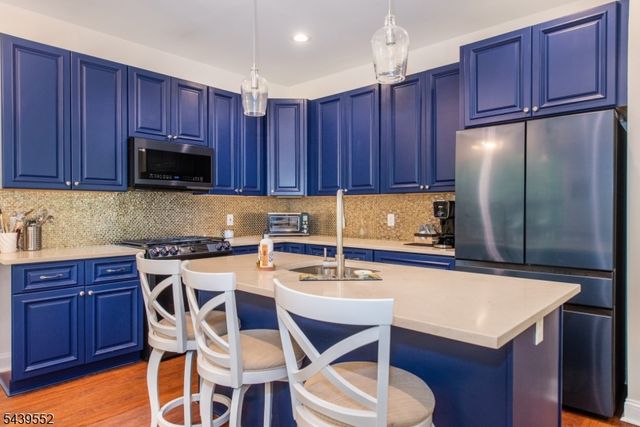 18 Post Oak Ct, Hardyston Twp., NJ 07419