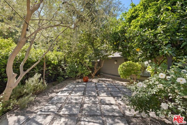 3736 Berry Drive, Studio City (los Angeles), CA 91604