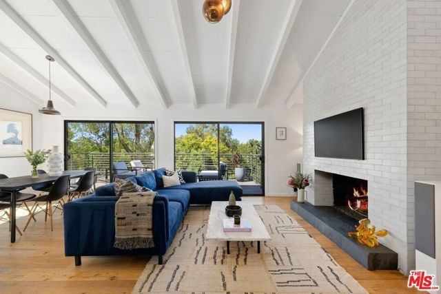 3736 Berry Drive, Studio City (los Angeles), CA 91604