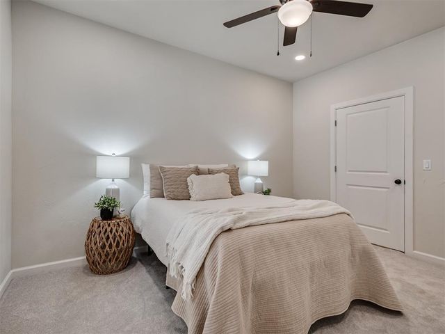 706 E Lincoln Avenue, Guthrie, OK 73044