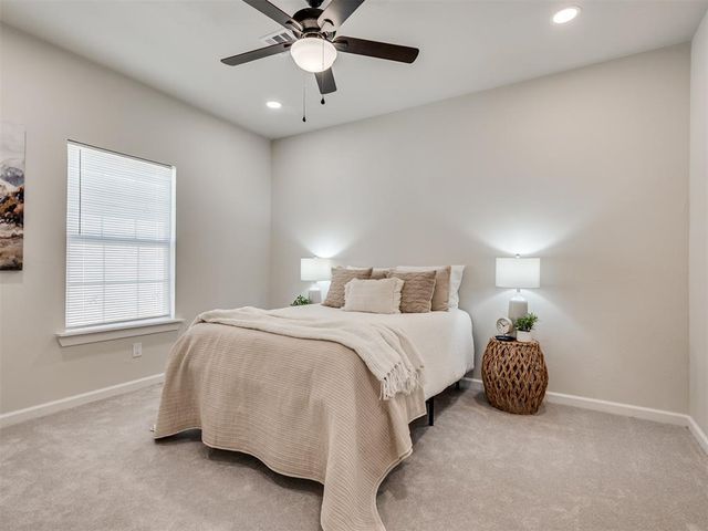 706 E Lincoln Avenue, Guthrie, OK 73044