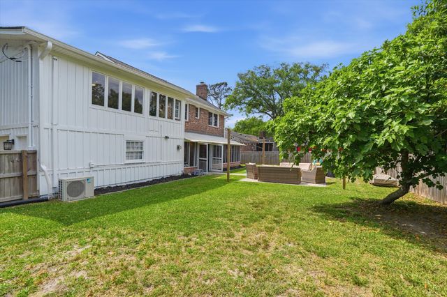 2388 Erskine Avenue, Charleston, SC 29414
