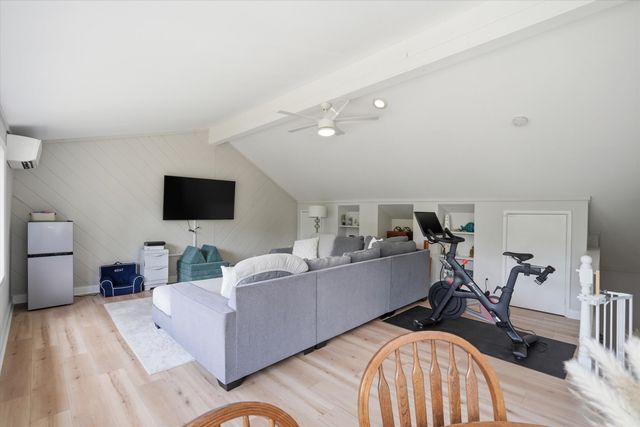 2388 Erskine Avenue, Charleston, SC 29414