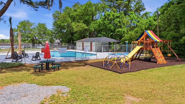 2388 Erskine Avenue, Charleston, SC 29414