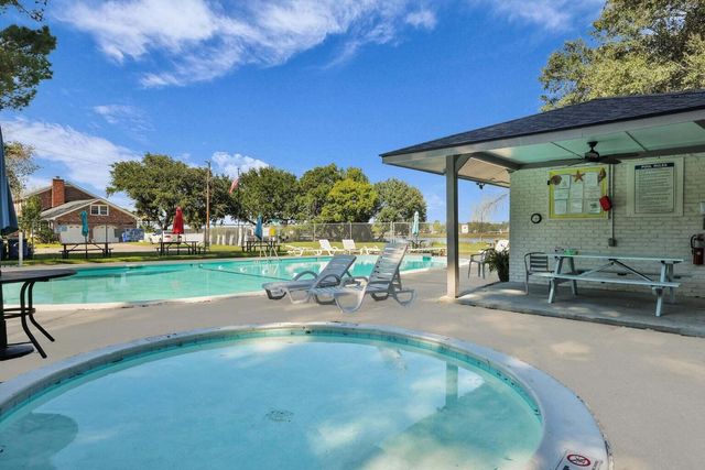 2388 Erskine Avenue, Charleston, SC 29414