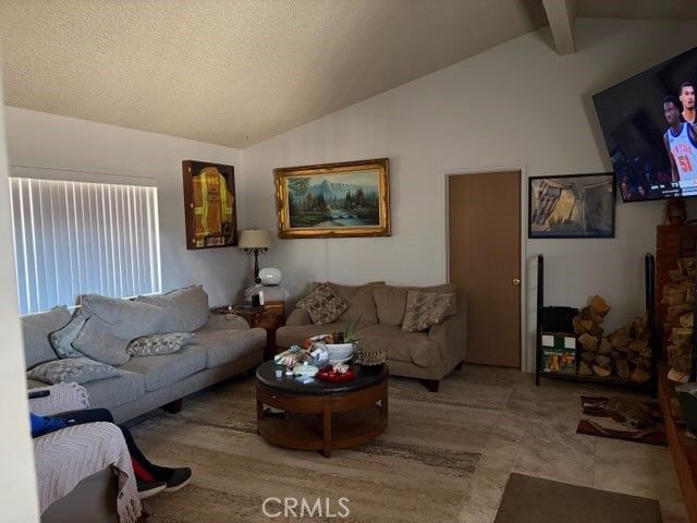 18622 Orange, Hesperia, CA 92345