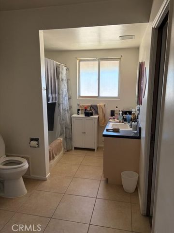 18622 Orange, Hesperia, CA 92345