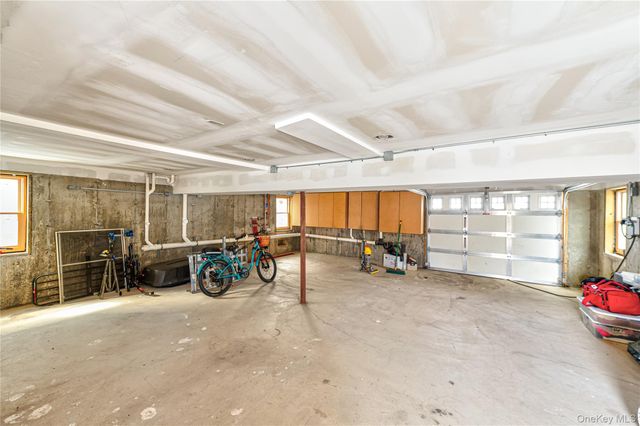 912 Pacific Street, Lindenhurst, NY 11757