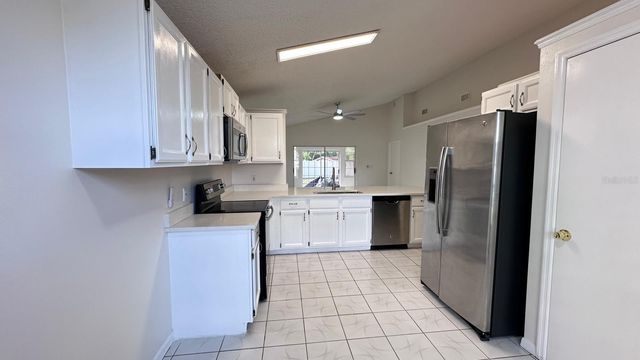 11855 CRANBOURNE DRIVE, Orlando, FL 32837