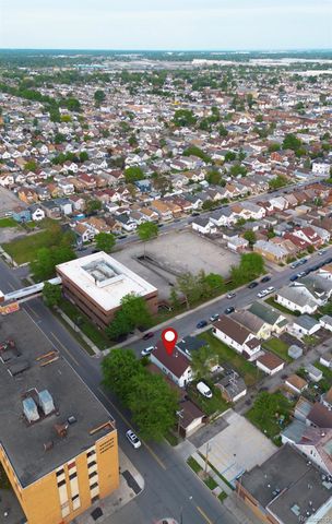 12153 McDougall Street, Hamtramck, MI 48212