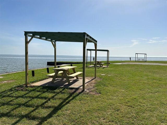 171 Pine Shadow Street, Coldspring, TX 77331