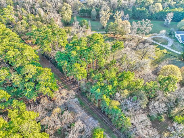 171 Pine Shadow Street, Coldspring, TX 77331
