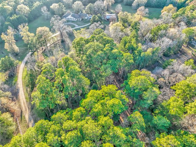 171 Pine Shadow Street, Coldspring, TX 77331