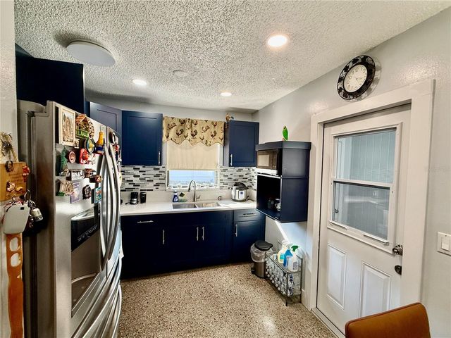 4916 ELDORADO DRIVE, Tampa, FL 33615