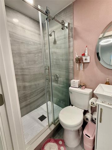 4916 ELDORADO DRIVE, Tampa, FL 33615